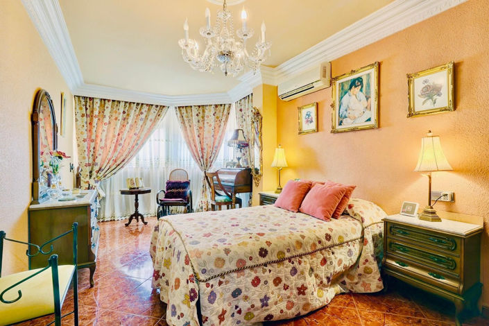 Image No.8-3 Bed Apartment for sale