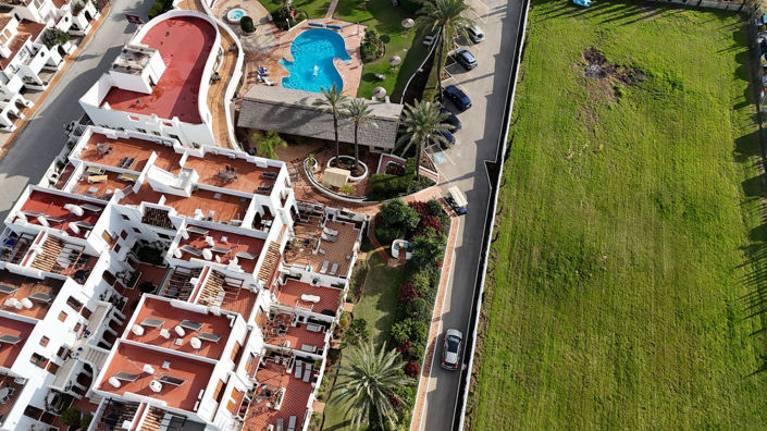 Image No.24-4 Bed Townhouse for sale