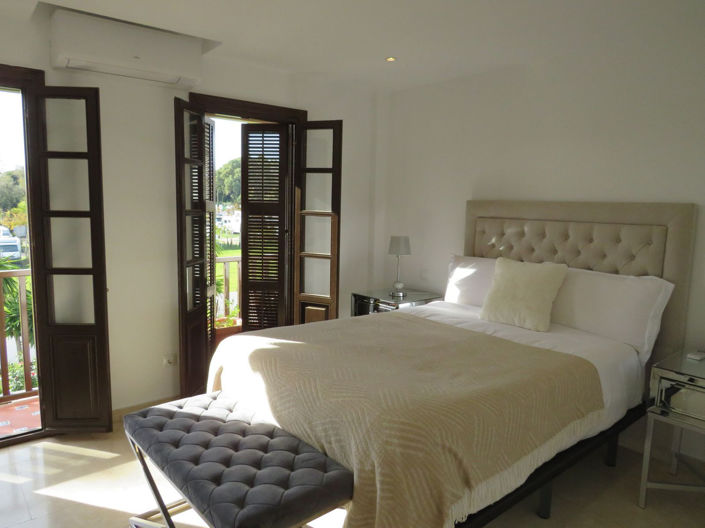 Image No.8-4 Bed Townhouse for sale