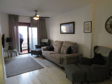 2-5bd7b9d04b45e33852eaf0ec6670150d