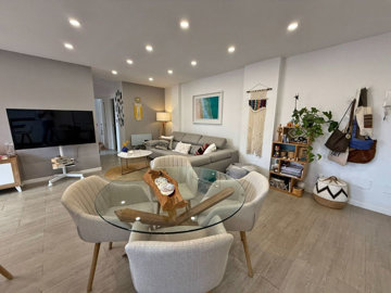 10-bb915d1cb19341576dcdc994b81ab9c5