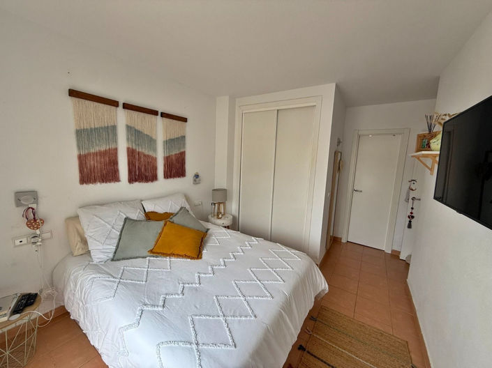 Image No.12-2 Bed Apartment for sale