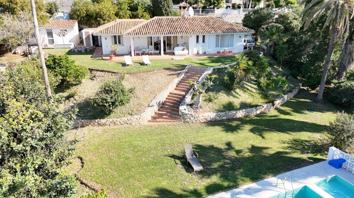 Image No.10-4 Bed Villa for sale