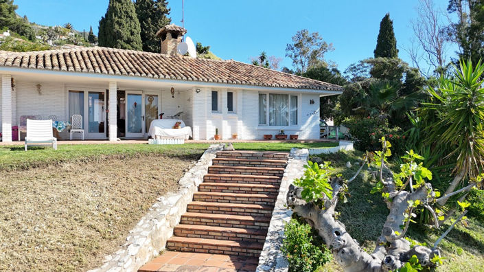 Image No.6-4 Bed Villa for sale