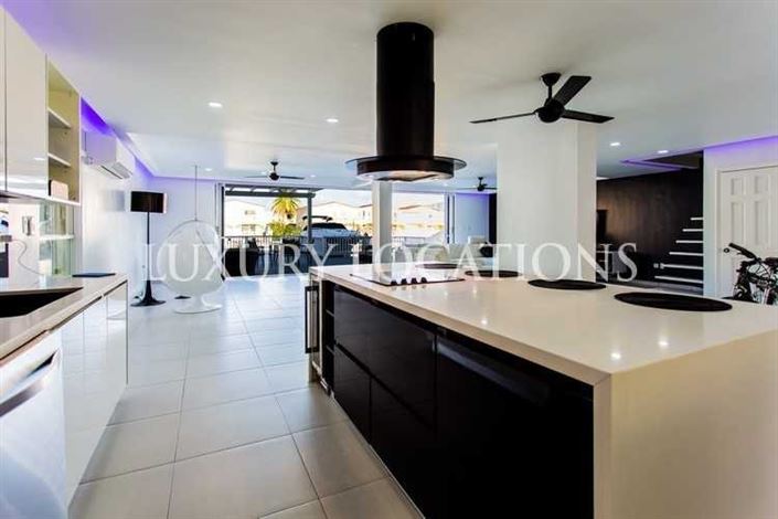 Image No.8-3 Bed Villa for sale