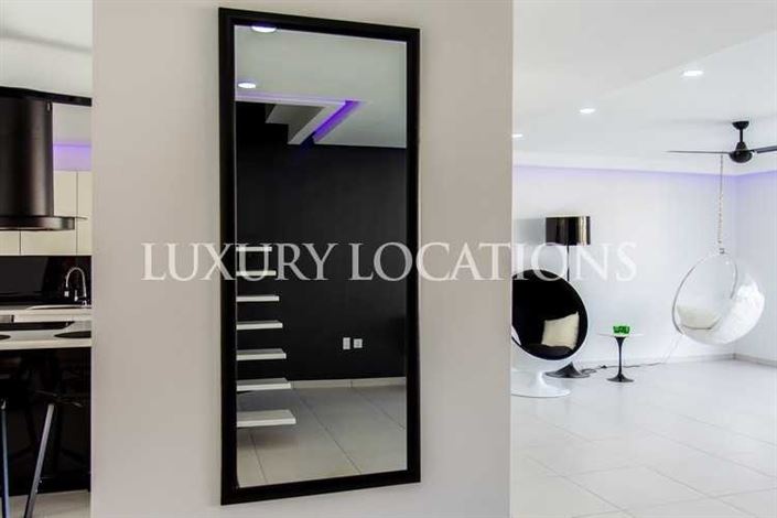 Image No.10-3 Bed Villa for sale