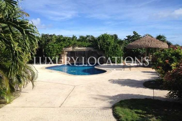 Image No.1-Villa de 5 chambres à vendre à Antigua-et-Barbuda