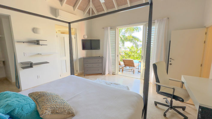 Image No.13-3 Bed Property for sale