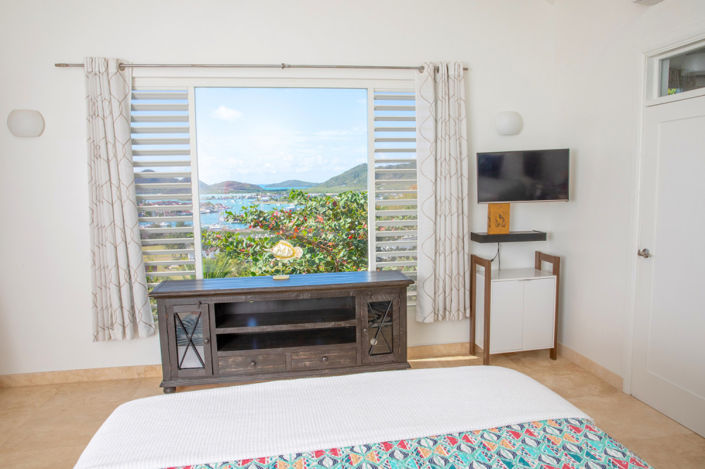 Image No.18-3 Bed Property for sale