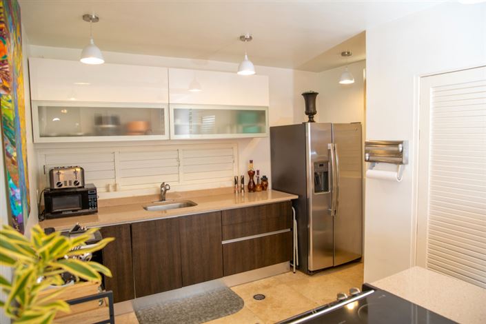 Image No.8-3 Bed Property for sale