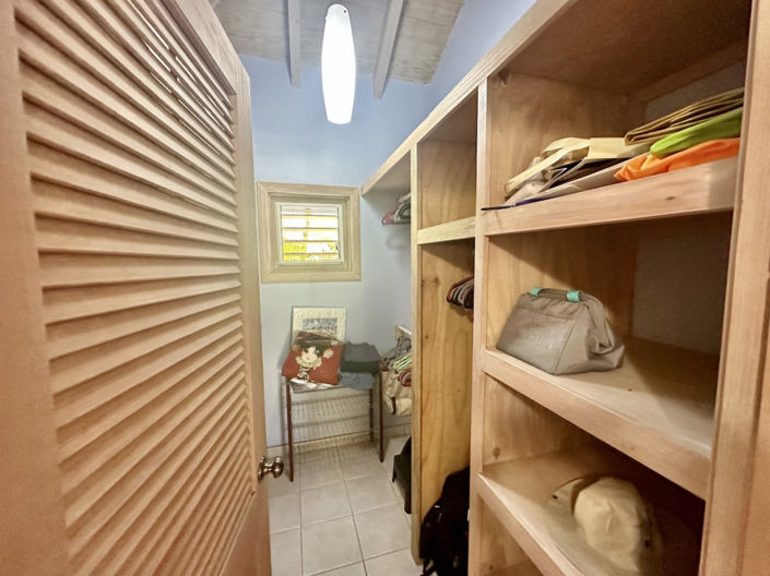 Image No.23-3 Bed Property for sale