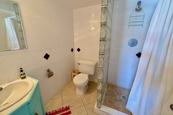 Image No.12-2 Bed Villa for sale