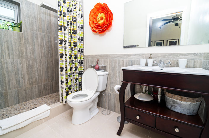 Image No.18-3 Bed Property for sale