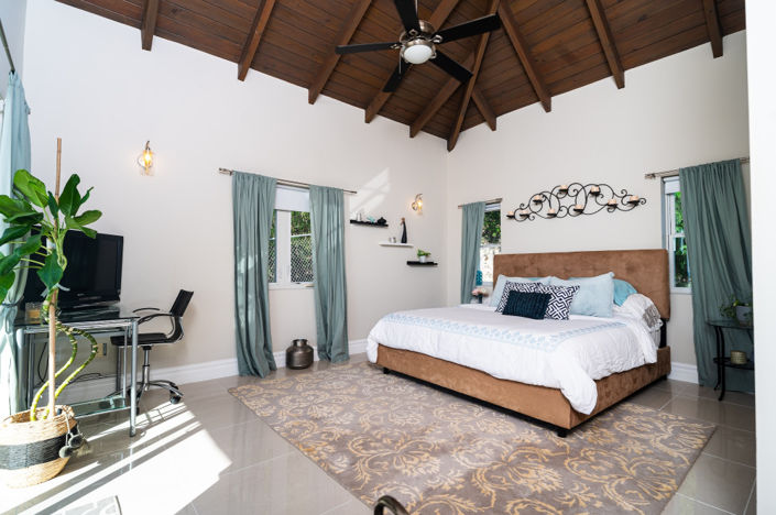 Image No.26-3 Bed Property for sale