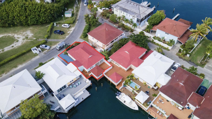 Image No.23-3 Bed Property for sale