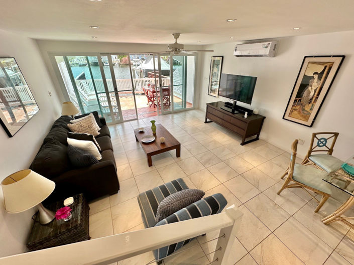 Image No.25-2 Bed Villa for sale