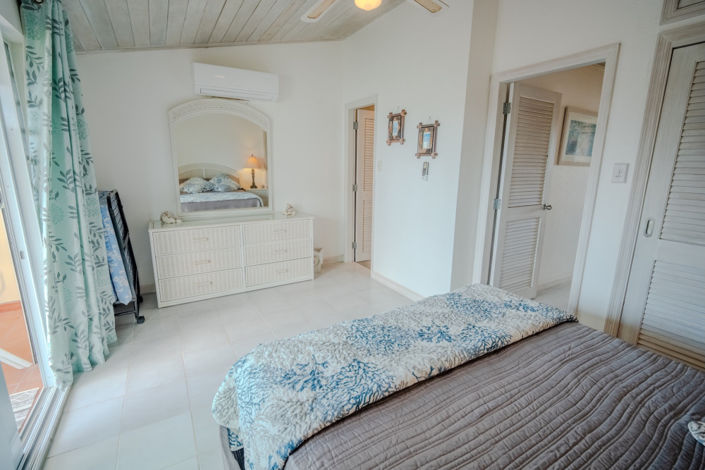 Image No.29-2 Bed Villa for sale