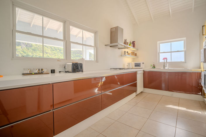 Image No.6-3 Bed Property for sale