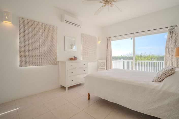 Image No.8-3 Bed Property for sale