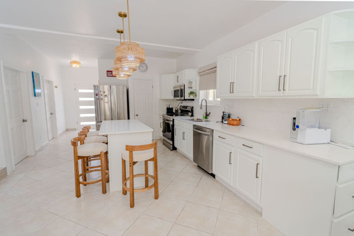 Image No.2-4 Bed Villa for sale