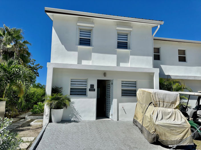 Image No.35-2 Bed Villa for sale