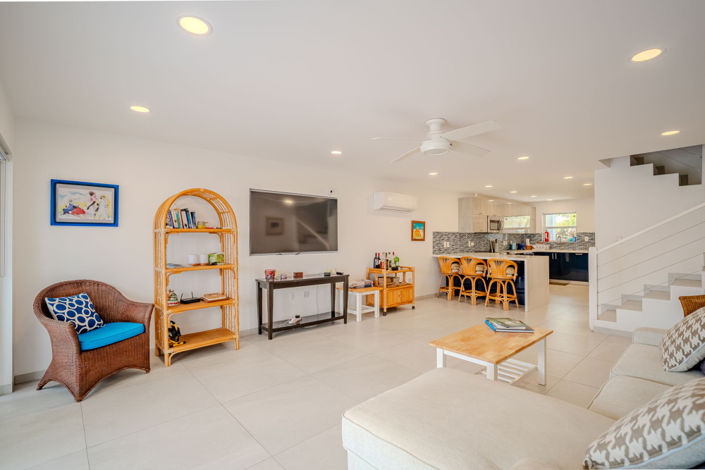 Image No.8-2 Bed Villa for sale