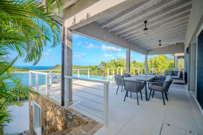 Terrace & Dining Area