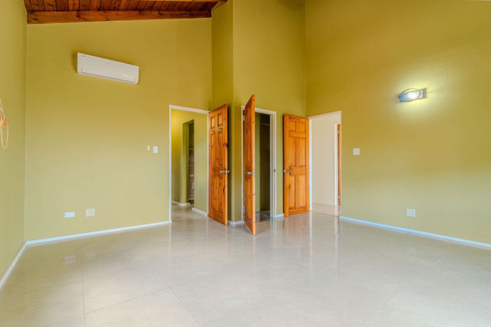 Image No.28-5 Bed Villa for sale