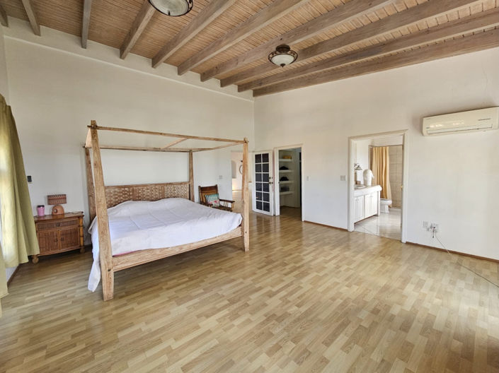 Image No.15-5 Bed Villa for sale