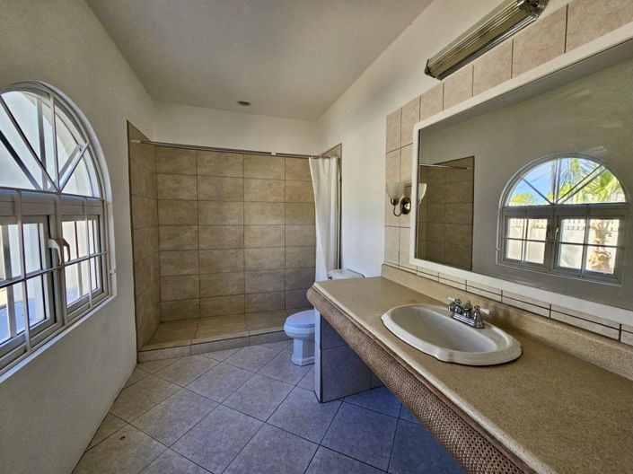 Image No.16-5 Bed Villa for sale