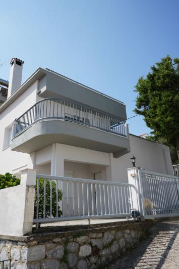 Image No.1-3 Bed Villa / Detached for sale