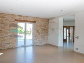 Image No.2-4 Bed House/Villa for sale