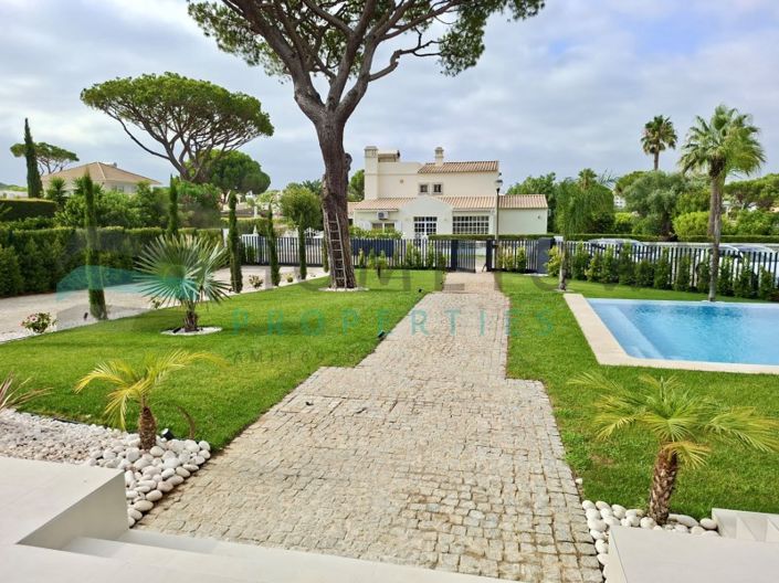 Image No.12-4 Bed House for sale