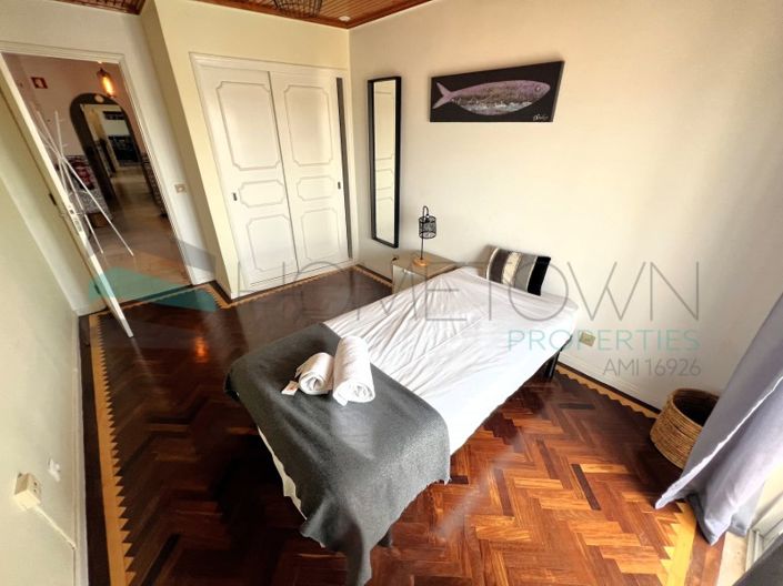 Image No.13-6 Bed Apartment for sale