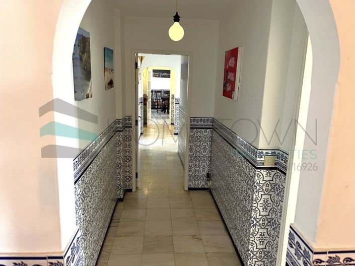 Image No.21-6 Bed Apartment for sale