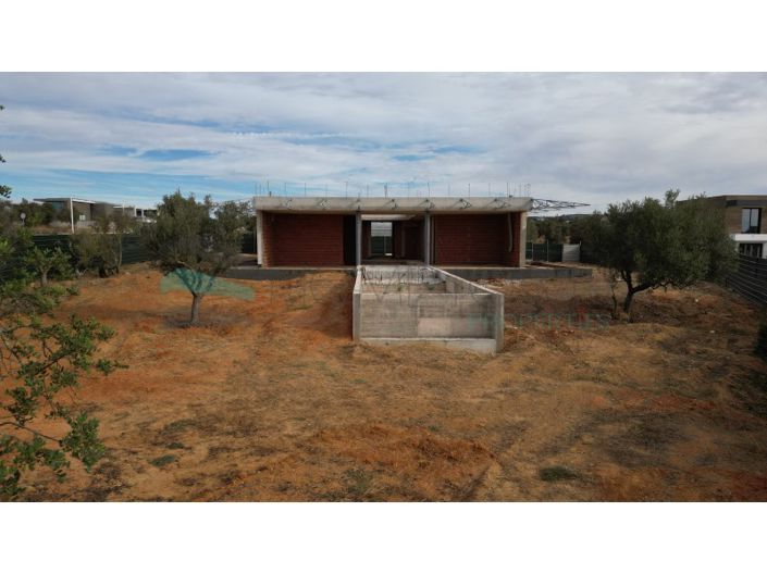 Image No.14-4 Bed House for sale