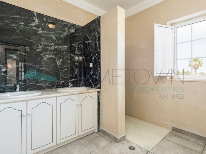 Image No.34-Maison de 5 chambres à vendre à Loule