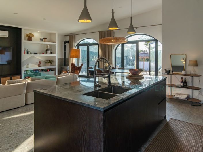 Image No.3-3 Bed House for sale