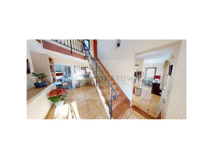 Image No.12-3 Bed House for sale