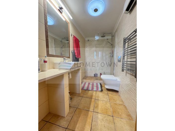Image No.17-3 Bed House for sale