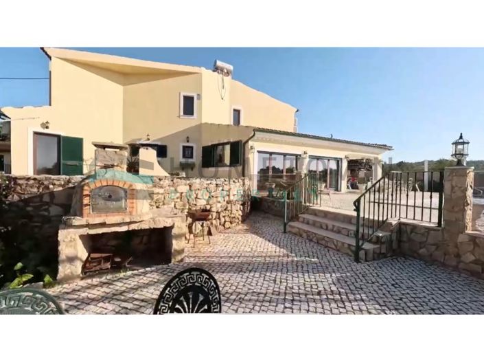 Image No.17-3 Bed House for sale