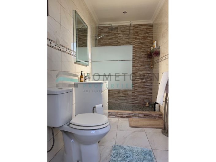 Image No.19-3 Bed House for sale