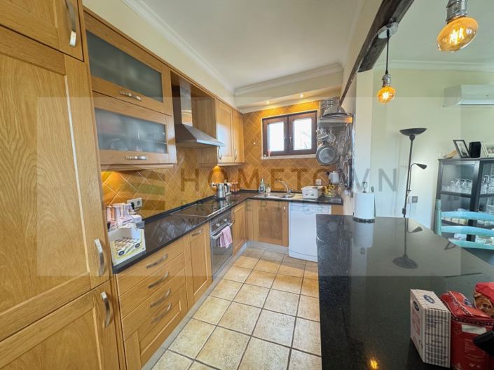 Image No.3-3 Bed House for sale