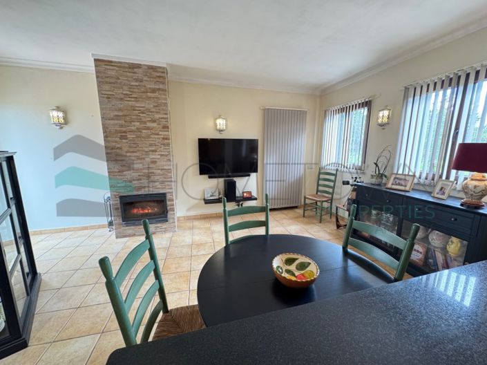 Image No.6-3 Bed House for sale