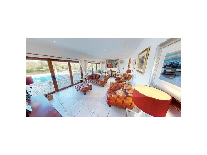 Image No.7-3 Bed House for sale