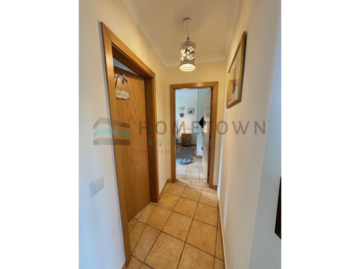 Image No.8-3 Bed House for sale