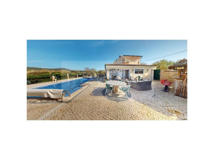 Image No.8-3 Bed House for sale