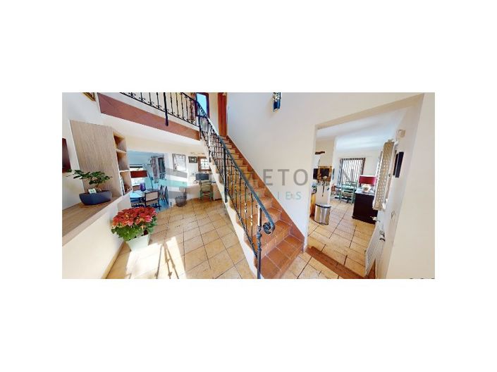 Image No.9-3 Bed House for sale