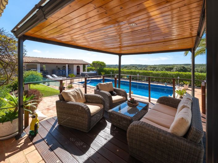 Image No.16-4 Bed House for sale