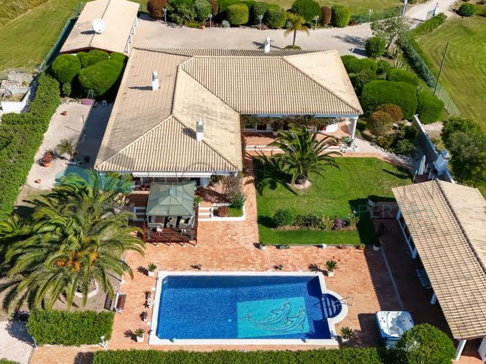 Image No.42-4 Bed House for sale